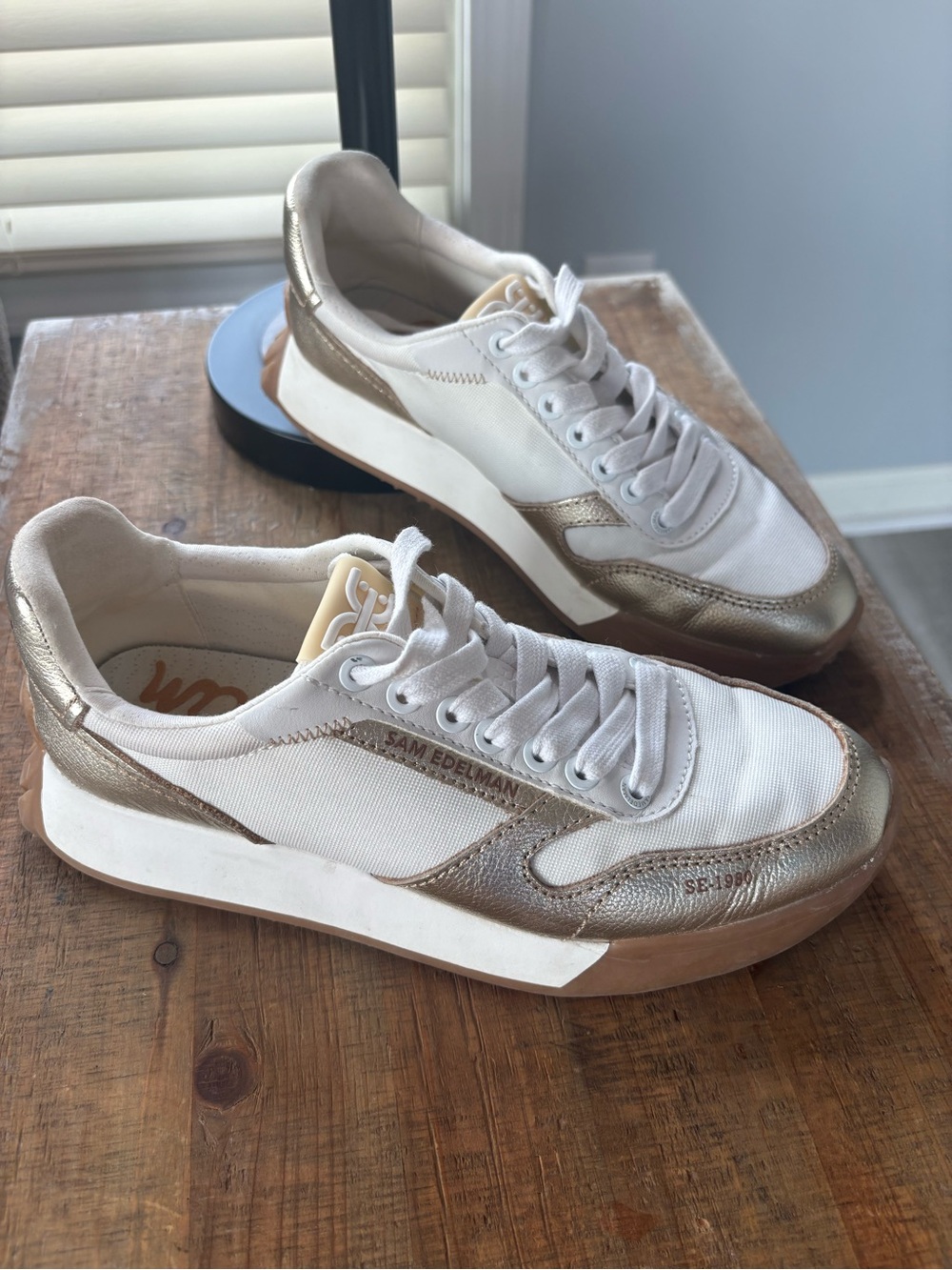 Sam Edelman White and Metallic Gold Platform Sneakers - Picture 2 of 8